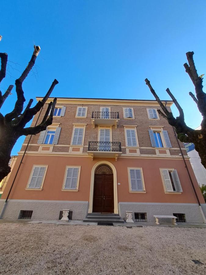 Residence Del Centro Modena Eksteriør billede